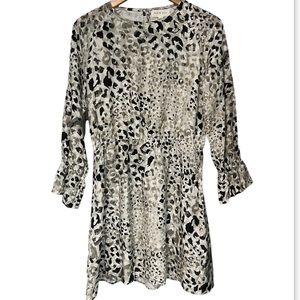 New Cloth & Stone elastic waist dress.